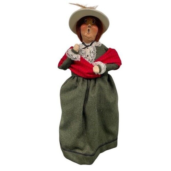 Byers’ Choice Ltd. The Carolers 1993 Christmas Lady Hat Shawl Signed Granny EUC - Picture 1 of 12
